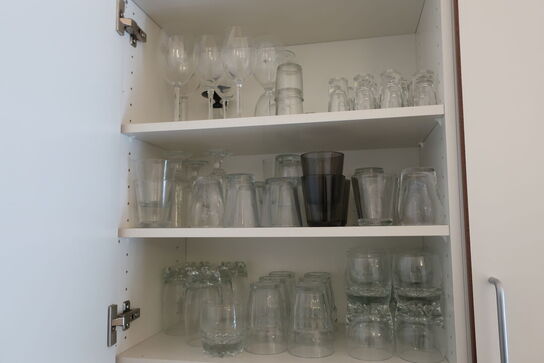 Service i køkkenskabe