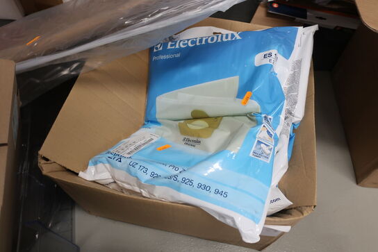 Tilbehør til køleskabe samt støvsugerposer 