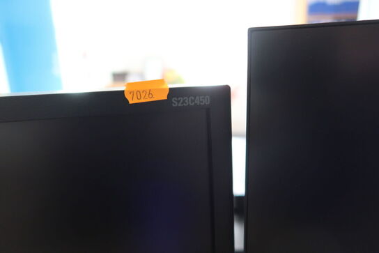 2 stk. computerskærme, tastatur, mus, rollermouse samt computer LENOVO