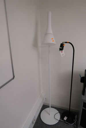 Gulvlampe PHILIPS 790926