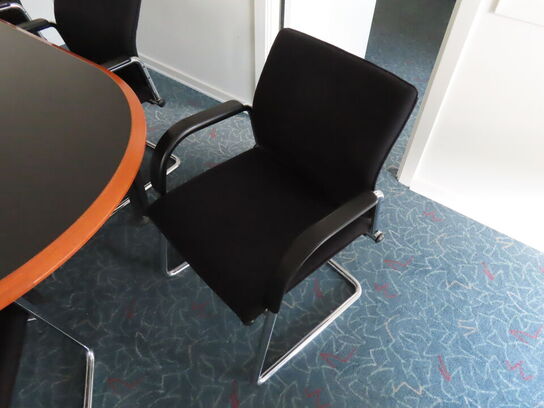 Mødebord med 6 stole