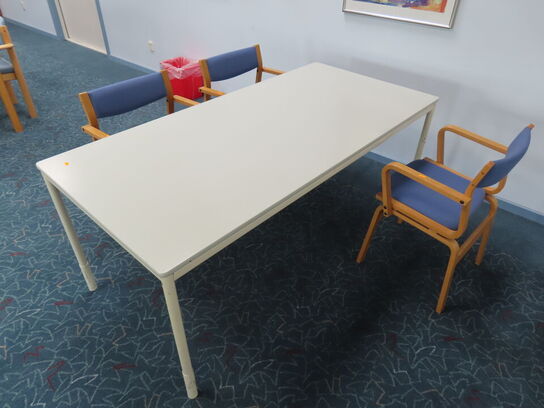 Spisebord og 3 stole