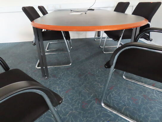 Mødebord med 6 stole