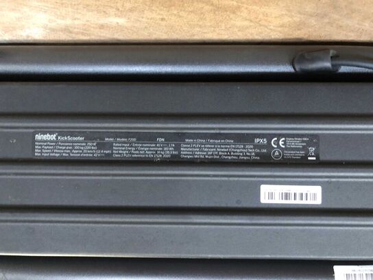 Ninebot fra Segway KickScooter el-løbehjul F20D