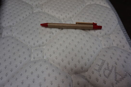 Nordisk Fjer C90 kontinentalseng med opbevaring 100x200 cm