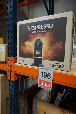 Nespresso CitiZ kaffemaskine fra Delonghi EN220M (platin/titanium)