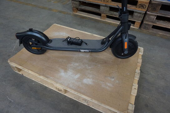 Ninebot fra Segway KickScooter el-løbehjul F20D