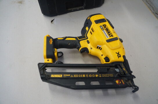 Sømpistol DeWalt DCN660 