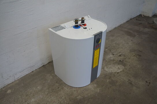 Varmtvandsbeholder METROTHERM 907