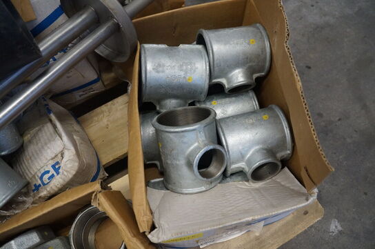 Palle med diverse fittings, koblinger mv. 