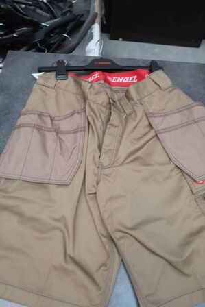 1 par shorts