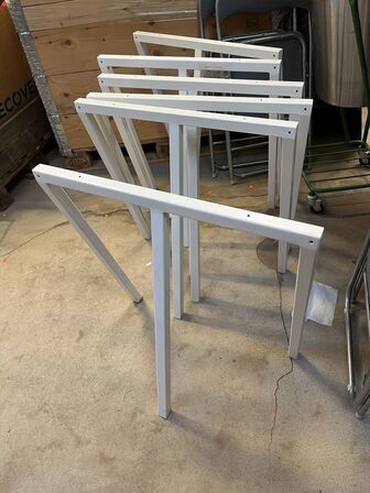 3 Stk. Borde VORDINGBORG KØKKENET