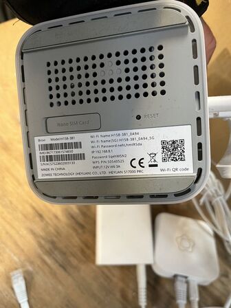 Betalingsterminal, Stregkodescanner, 2 Printere + Ruller, 5G Router