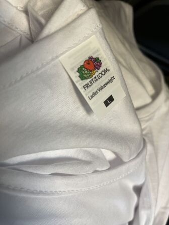 77 Stk. Tanktops FRUIT OF THE LOOM