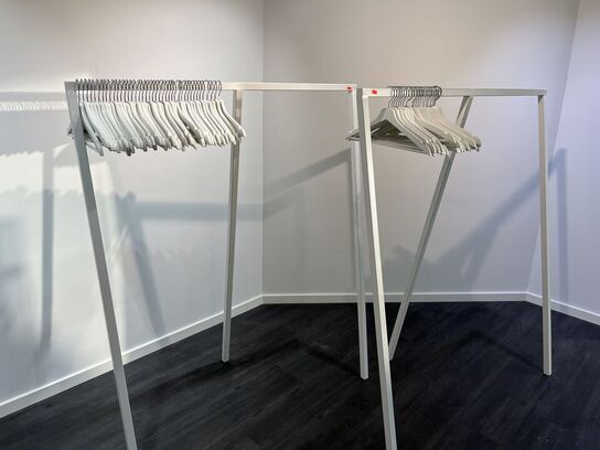 2 Stk Garderobestativ Metal - Inkl. Bøjler