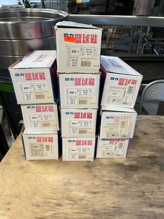 10 Par Sneakers  Unisex