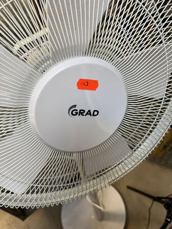 Blandet Lot  Gulvventilator, Ringlys, Stregkodescanner, Metal Kurv