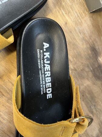 5 Par Sandaler  A.KJÆRBEDE