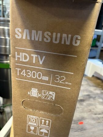 32" TV SAMSUNG HVID UE32T4305AEXXC