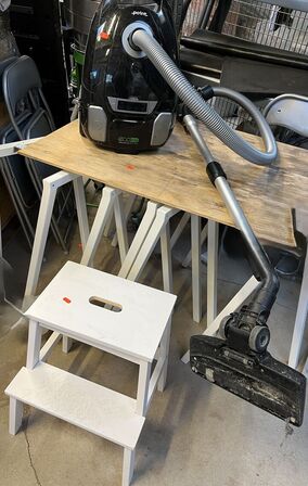 Støvsuger POINT PRO73BL 700W, Taburet