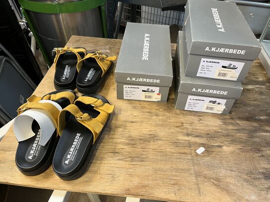 5 Par Sandaler  A.KJÆRBEDE