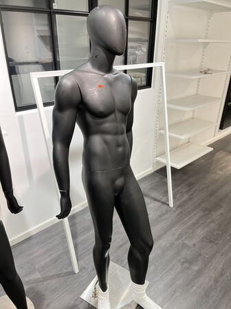 Herre Mannequin
