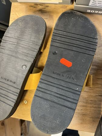 5 Par Sandaler  A.KJÆRBEDE