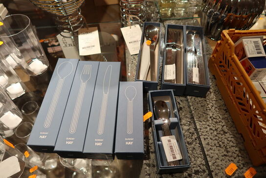 Div. Bestik HAY Sunday