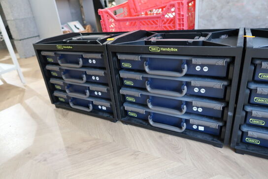 4 stk. kasser RAACO med div. sortimentskasser