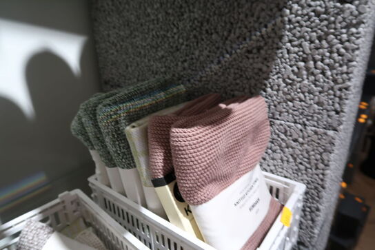 Kasse med viskestykker HUMDAKIN