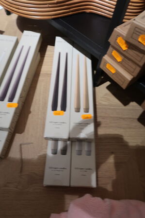 4 pakker LED-stagelys ESTER & ERIK