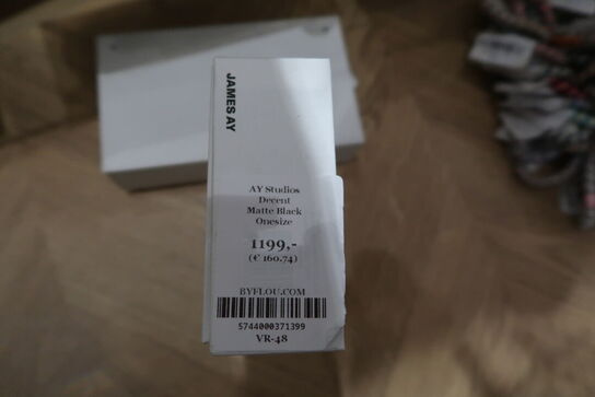 Solbriller JAMES AY Studios Decent Matte Black Onesize