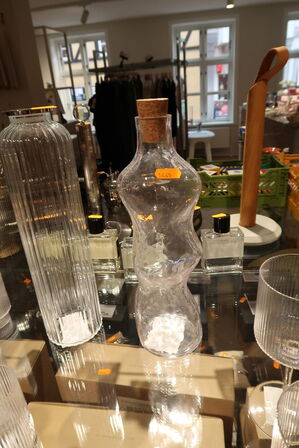 Karaffel FERM LIVING Dimple Bottle