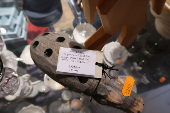 2 stk. figurer FERM LIVING