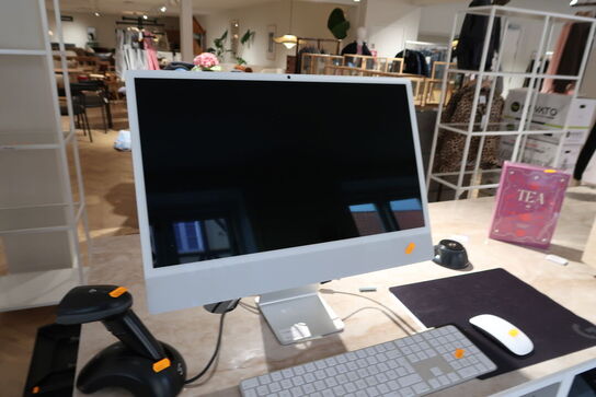 Allinone computer APPLE iMac A3137 med tastatur og mus APPLE