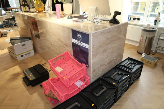 Receptionsdisk uden indhold