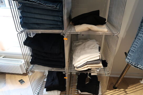 2 stk. reoler MONTANA wire uden indhold