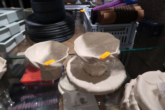 2 stk. skåle samt platte