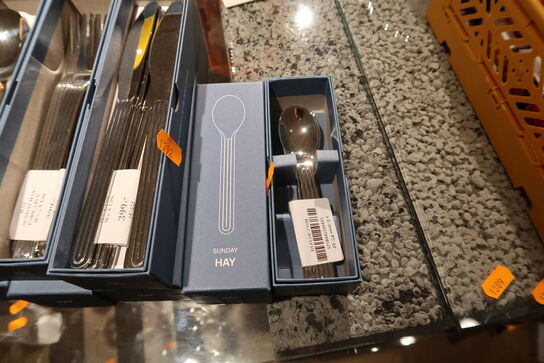 Div. Bestik HAY Sunday