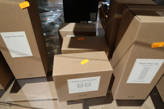 3 pakker glas FERM LIVING Ripple Wine