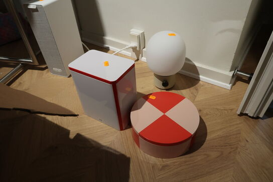 Bordlampe samt 2 stk. beholdere HAY