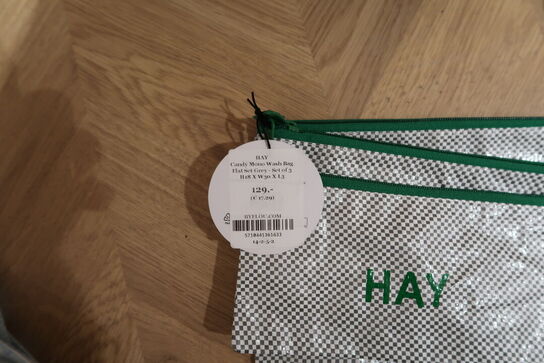 Div. Toilettasker HAY Candy Mono Wash Bag