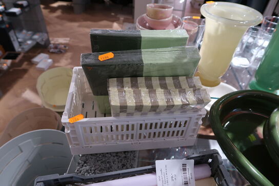 Kasse med div. Servietter