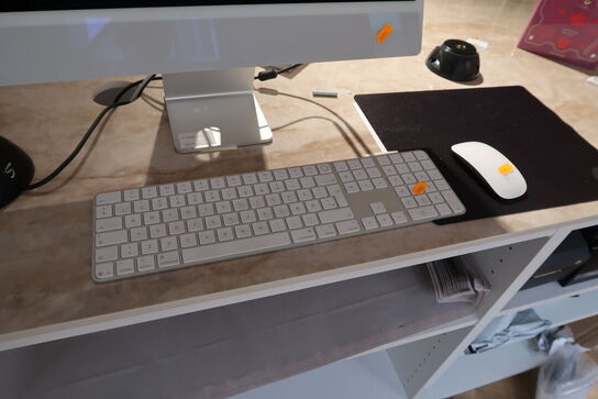 Allinone computer APPLE iMac A3137 med tastatur og mus APPLE