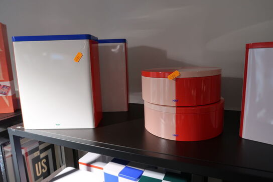 7 stk. beholdere HAY