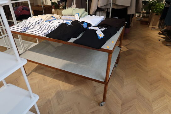 Opbevaringsmøbel uden indhold