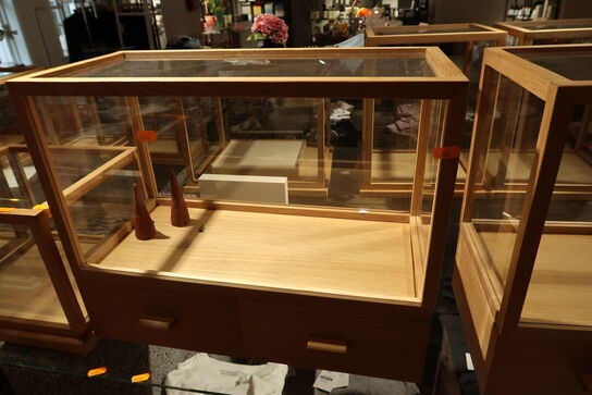 Udstillingsmontre HÜBSCH