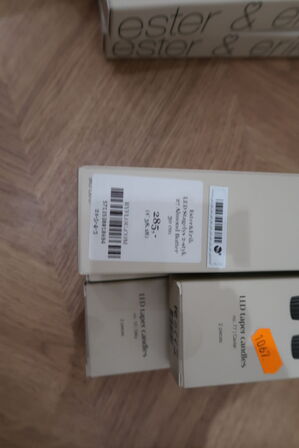 4 pakker LED-stagelys ESTER & ERIK