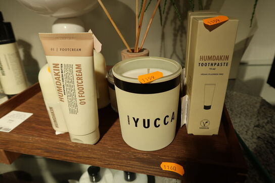 Tandpasta, fodcreme HUMDAKIN m.m.