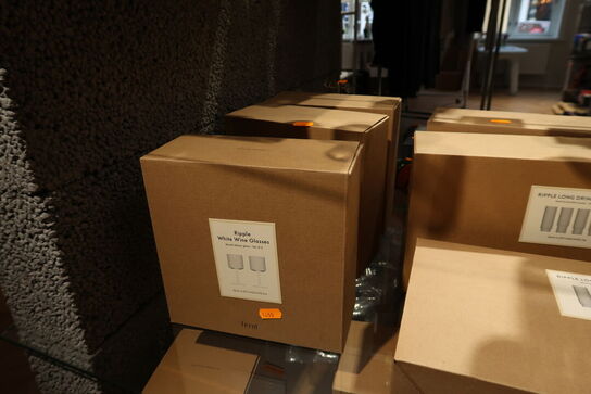 3 pakker glas FERM LIVING Ripple White Wine